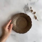 ブロンズ釉 花唐草稜花 中皿 - Image #4