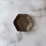 ブロンズ釉 花七宝 5寸皿 - Image #1