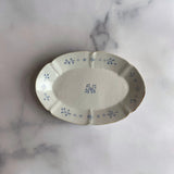 染付小花紋 オーバル皿M - Image #1