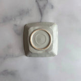 染付小花紋 隅入角皿 - Image #3