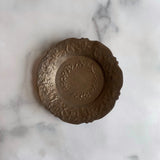 ブロンズ釉 花唐草稜花 中皿 - Image #1