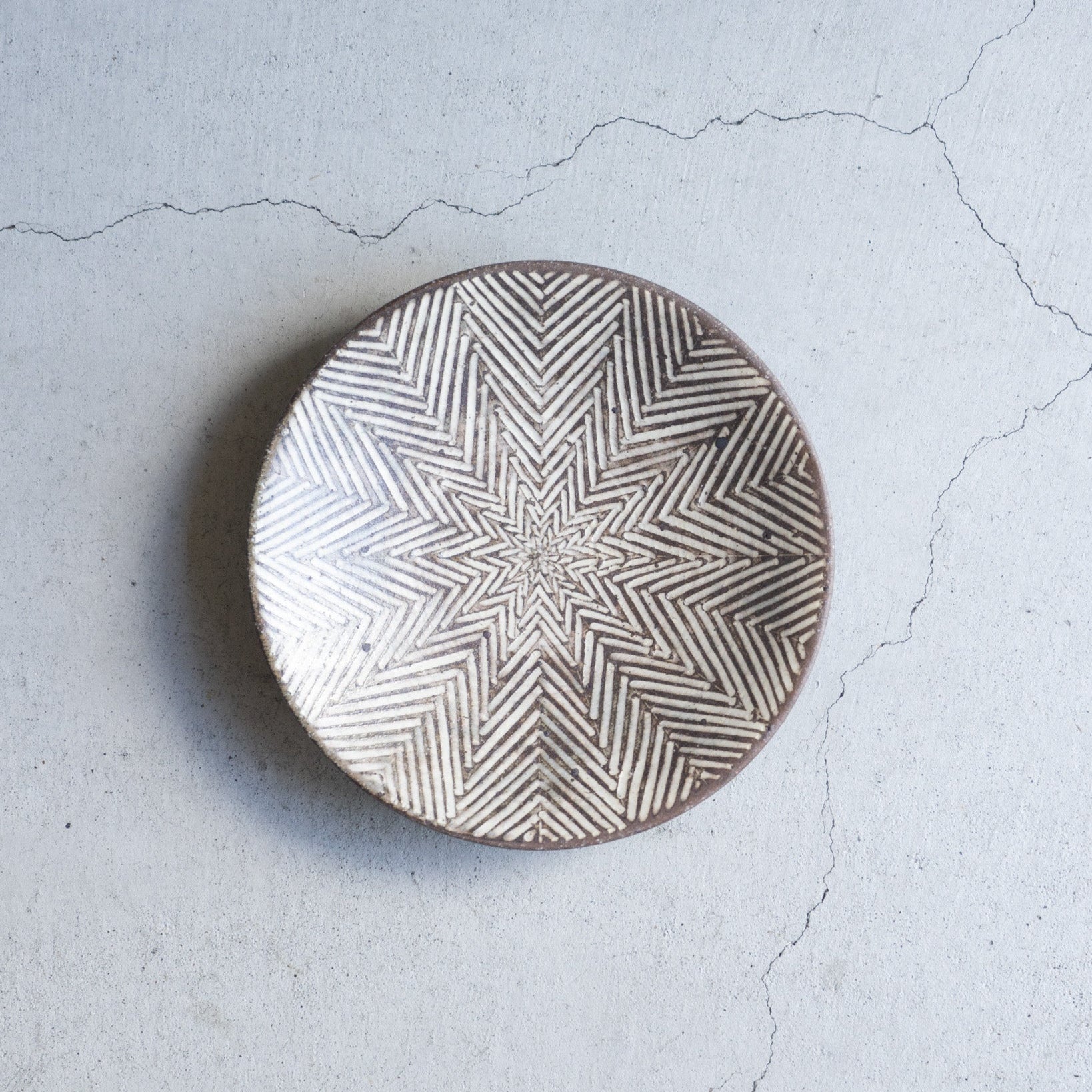 作家 池田大介 【へリンボーン】7寸皿 – nokaze｜陶器、和食器、うつわ