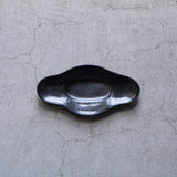 作家 藤原志鈴香 ひしプレート 黒