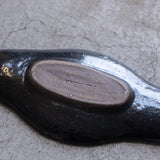 作家 藤原志鈴香 ひしプレート 黒