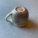 Egg mug (mug cup) with rough horizontal engraving on the rim | Furuya Pottery (Shigaraki ware pottery)