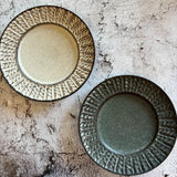 Artist Masanori Yamamoto Rope-rimmed flat plate, black, 5 inches