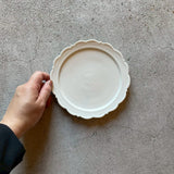 五寸皿 レリーフ 白【FK20】