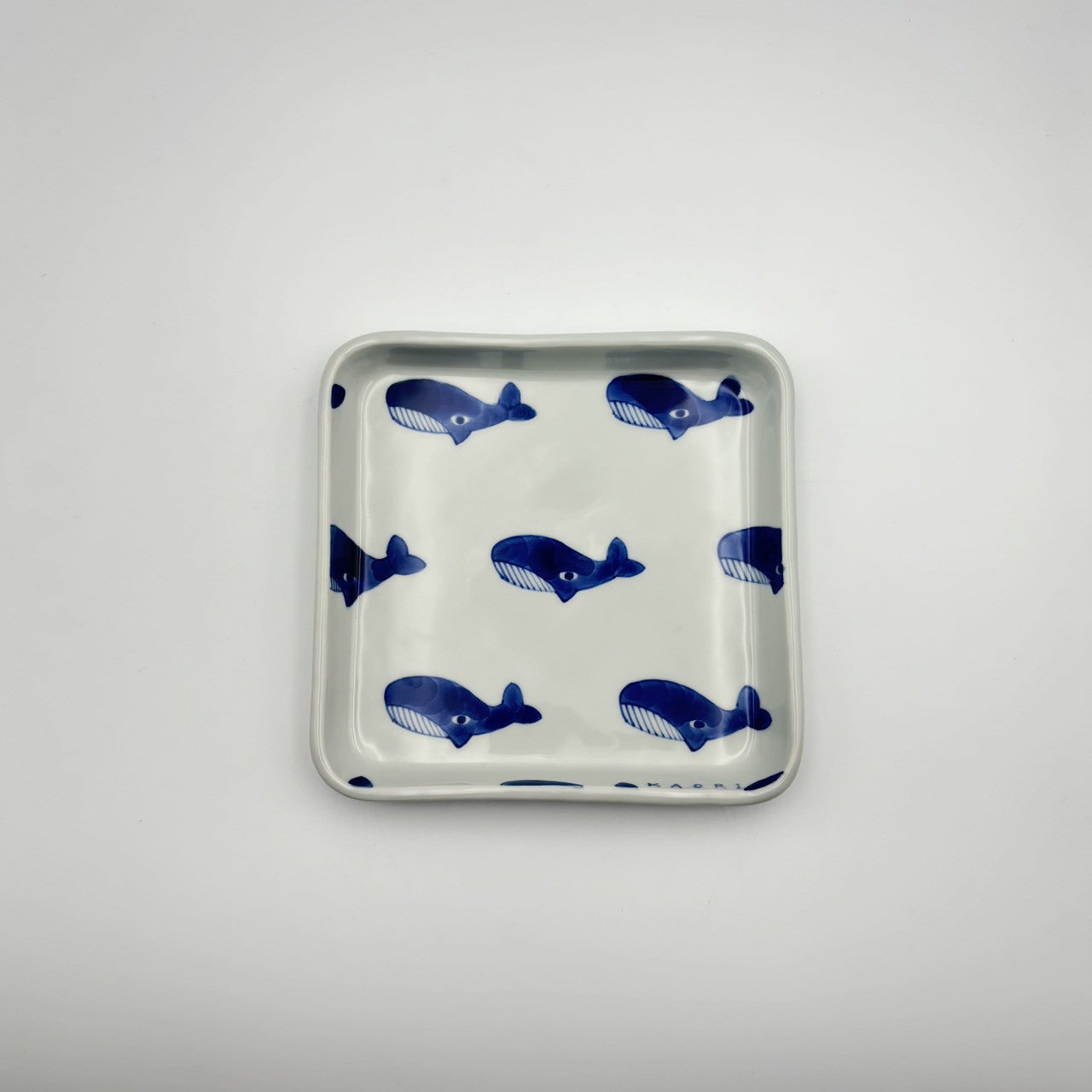 くじら 角皿｜砥部焼 森陶房 – nokaze｜陶器、和食器、うつわの通販