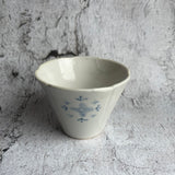 染付小花紋蕎麦猪口|作家 前田麻美(京都)【42】