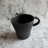 ひとつ指マグ 黒|作家 寺田 昭洋(千葉)