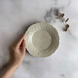 青白磁 花唐草稜花 中皿 - Image #4