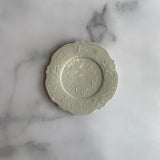 作家 前田麻美 青白磁 花唐草稜花 小皿