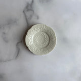 作家 前田麻美 青白磁 花唐草稜花 豆皿