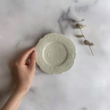 作家 前田麻美 青白磁 花唐草稜花 小皿