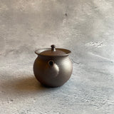 紫泥槌目蓋宝瓶(110ml)|作家 山田勇太郎(常滑 茶器)【32】