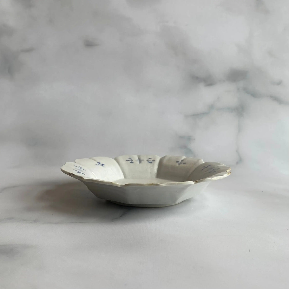 輪花皿 - 食卓に花咲く瞬間を。輪花皿が彩る美しい日常 – nokaze