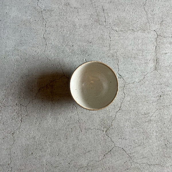 三つ足カップ【YO4】