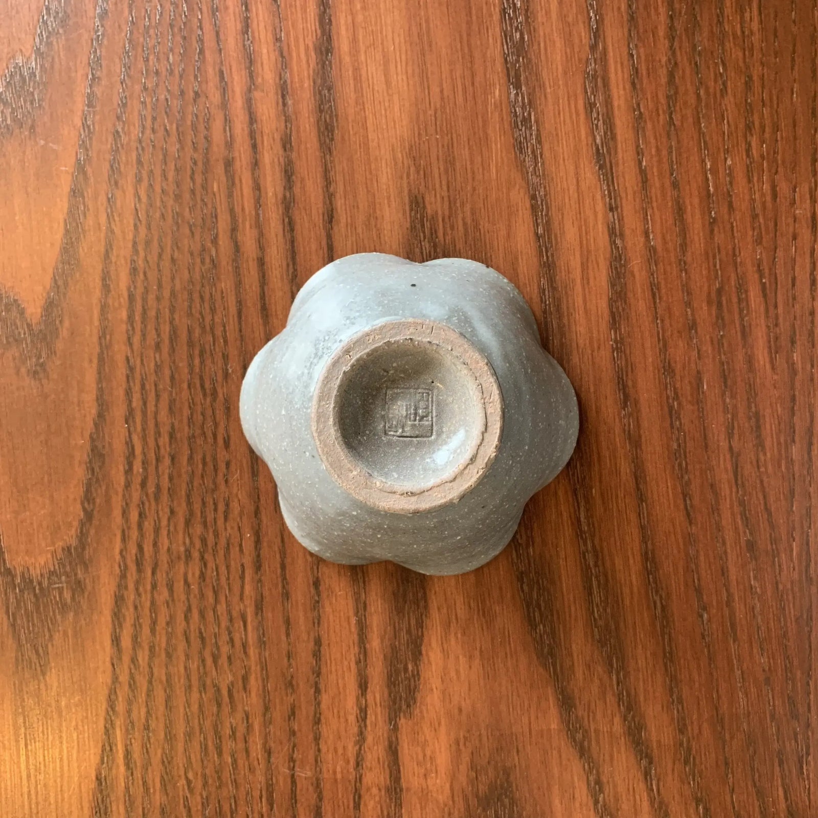 輪花高台小鉢 ミニ グレー釉｜古谷製陶所（信楽焼 陶器）【71