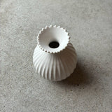 Vase D White [FK62]