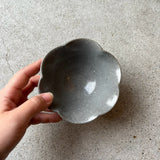 Grey-glazed fluted pedestal bowl [Old 71]