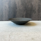 Shinogi Rim Plate, Large, Black [YM1-1]