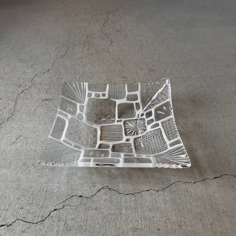 Artist Saburo Glass Square Plate White (Kiriko) 