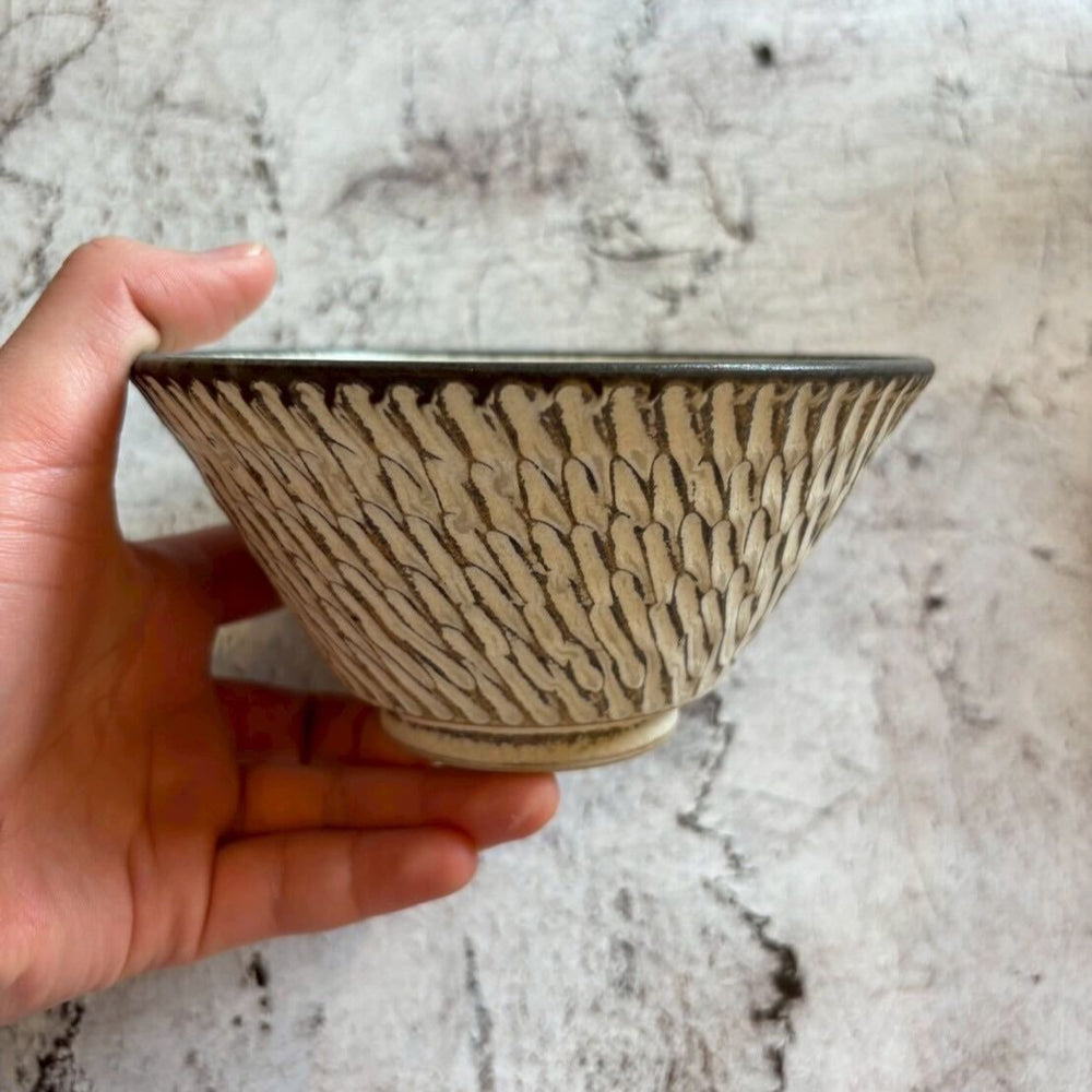 しのぎ 飯碗 大 白｜作家 山本雅則（信楽焼） – nokaze｜陶器、和食器