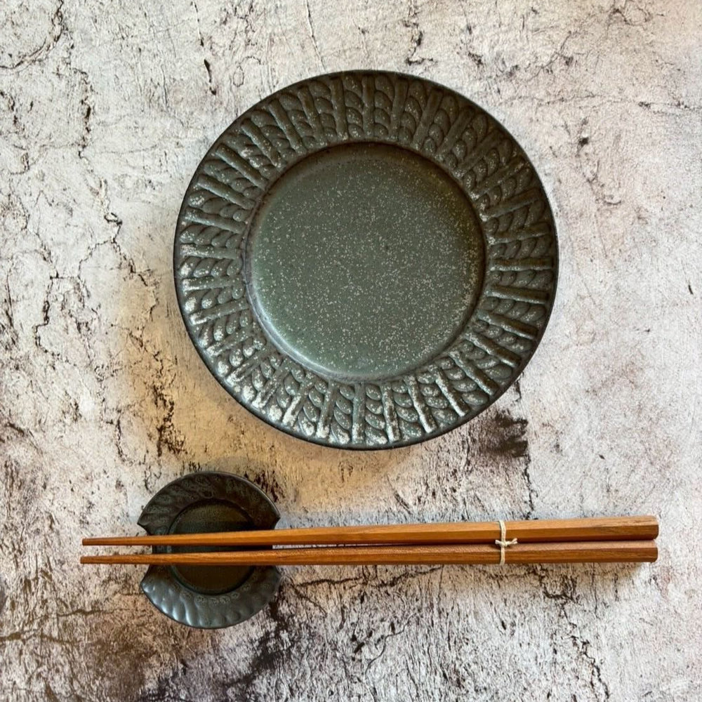 縄目 リム平皿 緑 5寸｜作家 山本雅則（信楽焼） – nokaze｜陶器、和