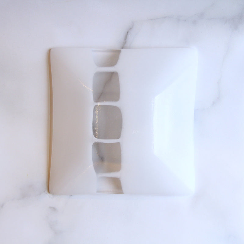 Artist: Maruya Nukaga, Square Deep Bowl, Medium C, White