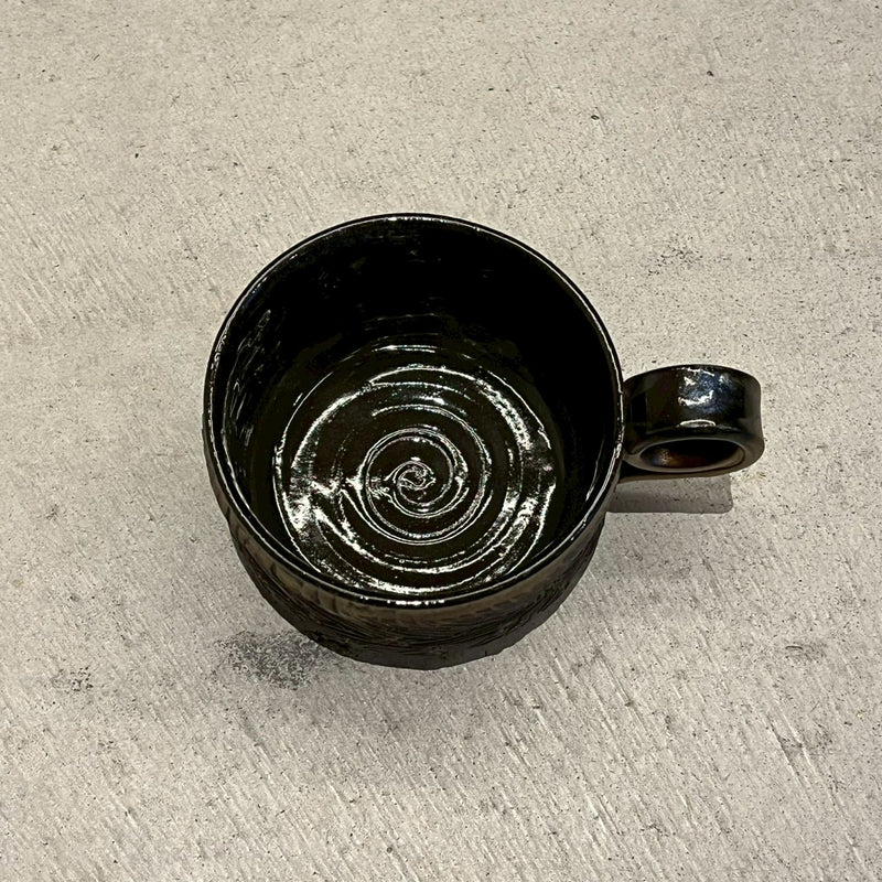 RB/mug cup(黒)｜作家　川澄 智一【29.e】