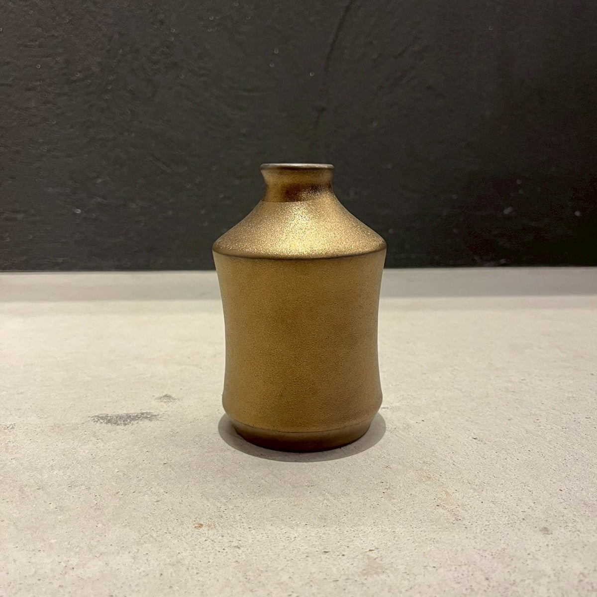 重厚感　花器　備前焼　24 重厚感 花器 備前焼 24