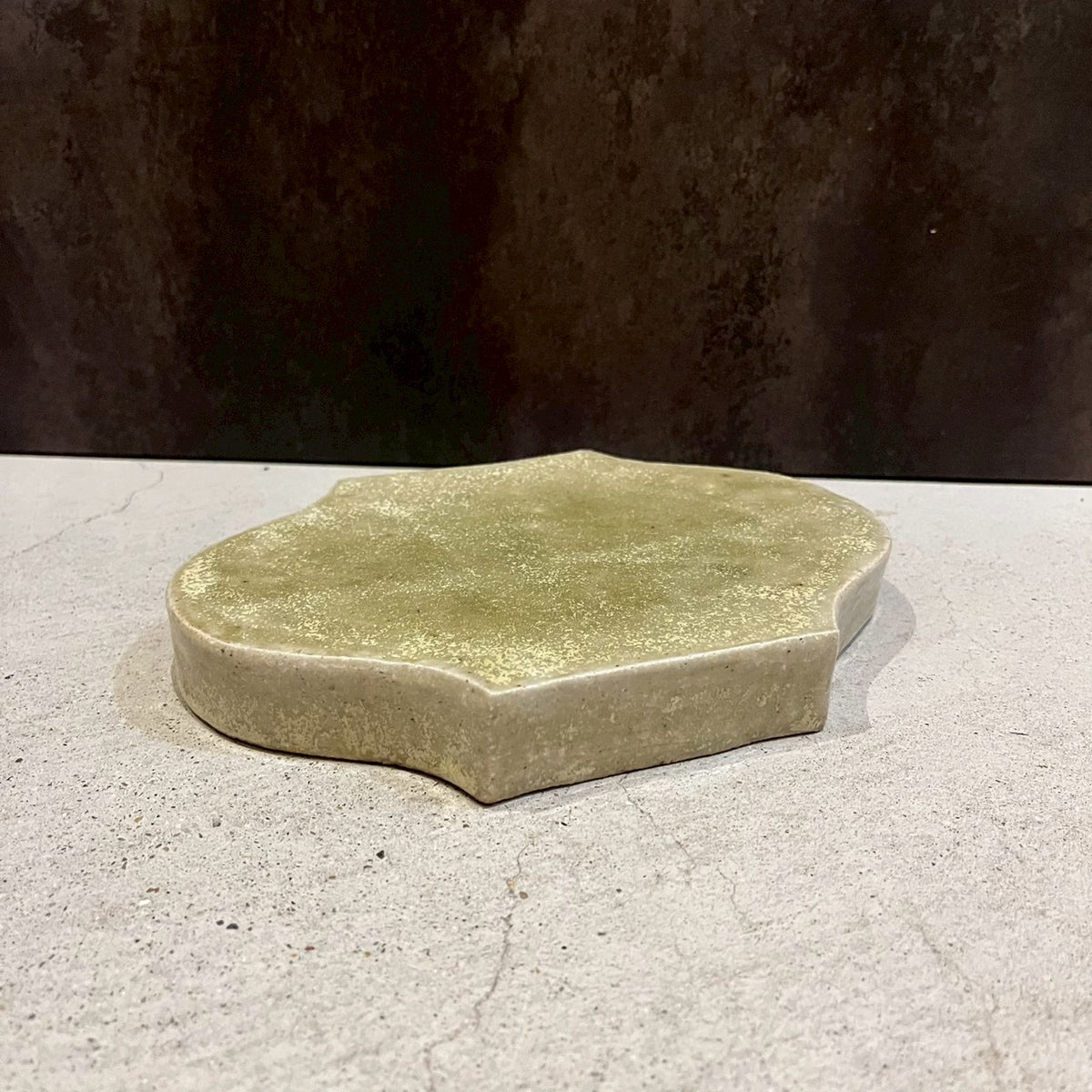 2W台皿 M グリーン系｜作家 藤原 志鈴香（信楽） – nokaze｜陶器、和