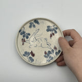 4-inch plate (rabbit and bush clover) [HG15]