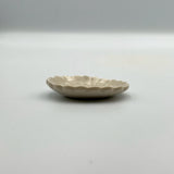 灰琥珀釉　菊　豆々皿【MA13】