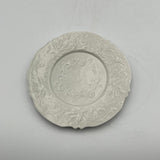 Artist Asami Maeda Blue and white porcelain flower arabesque ridge flower small plate