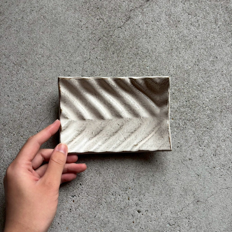 波紋菓子皿　鳥ノ子釉【MD7】