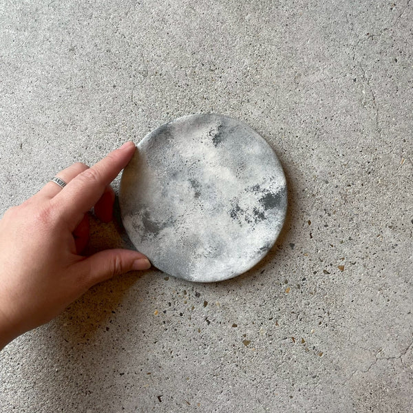 手びねり　4寸平皿【ME3c】