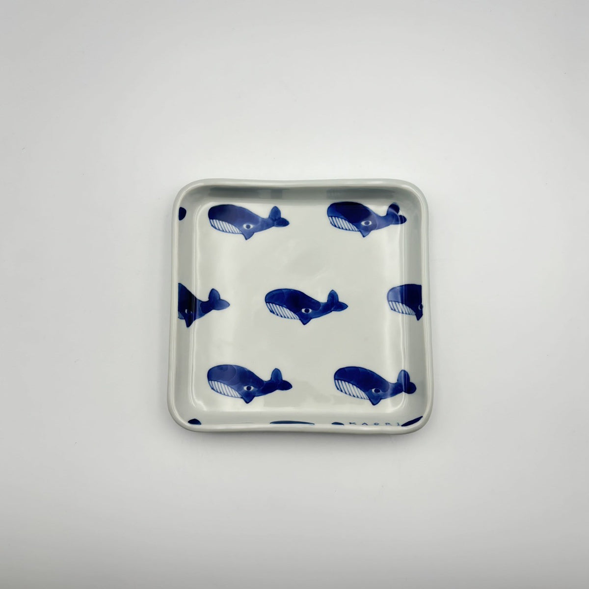 くじら 角皿｜砥部焼 森陶房 – nokaze｜陶器、和食器、うつわの通販