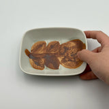 Nuts Flower [Pebble]