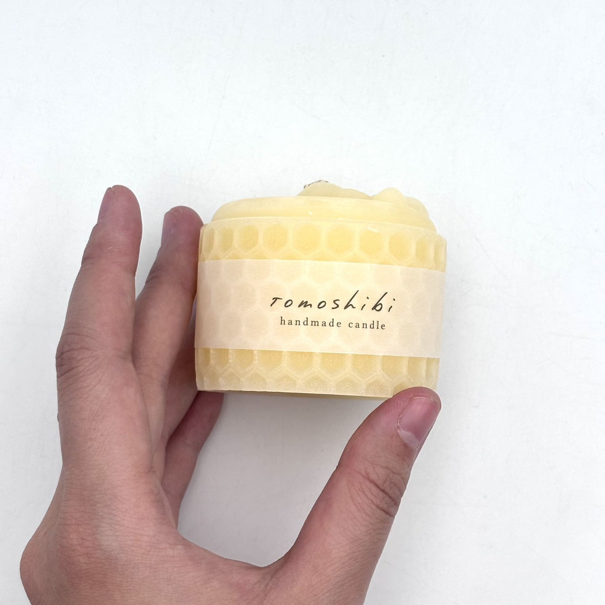 みつばちのミツロウキャンドル｜tomoshibi – nokaze｜陶器、和食器