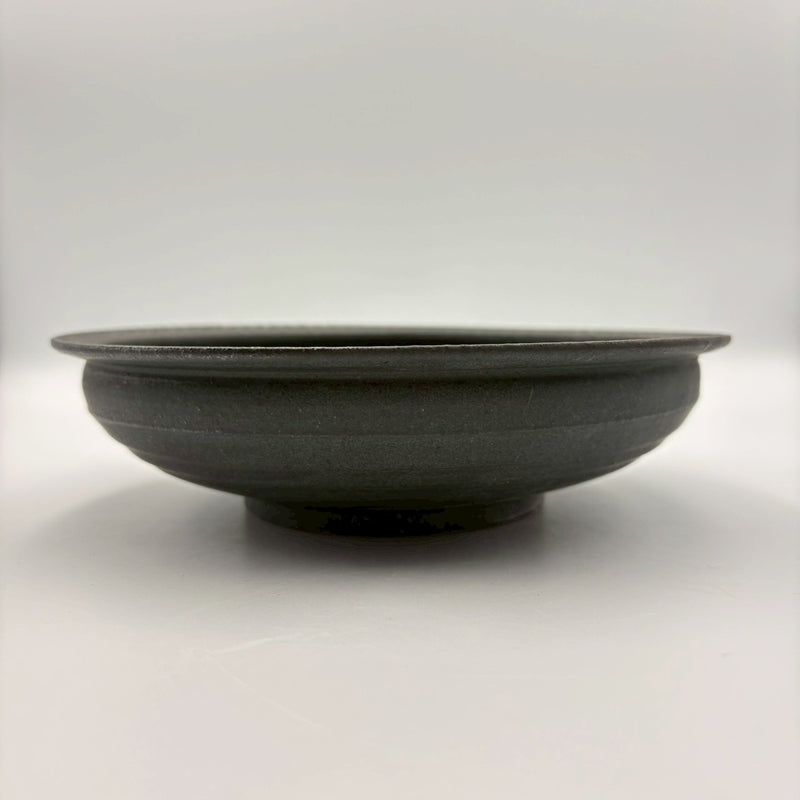 しのぎ カレー皿 黒｜作家 山本雅則（信楽焼） – nokaze｜陶器、和食器