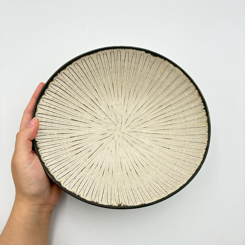花しのぎ たわみ鉢 7寸｜作家 山本雅則（信楽焼） – nokaze｜陶器、和