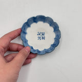 染付小花紋 輪花豆豆皿【MA22】
