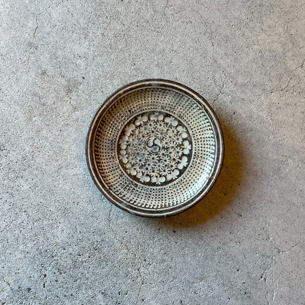 三島 4寸皿 ガス｜作家 額賀 円也 – nokaze｜陶器、和食器、うつわの通販