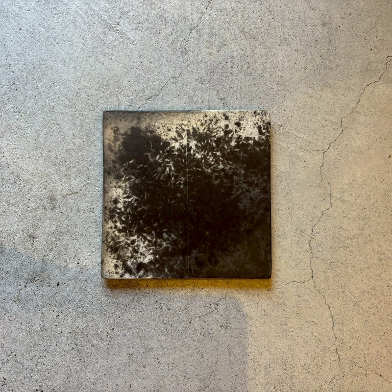 炭化焼き締め　板皿【石川1】