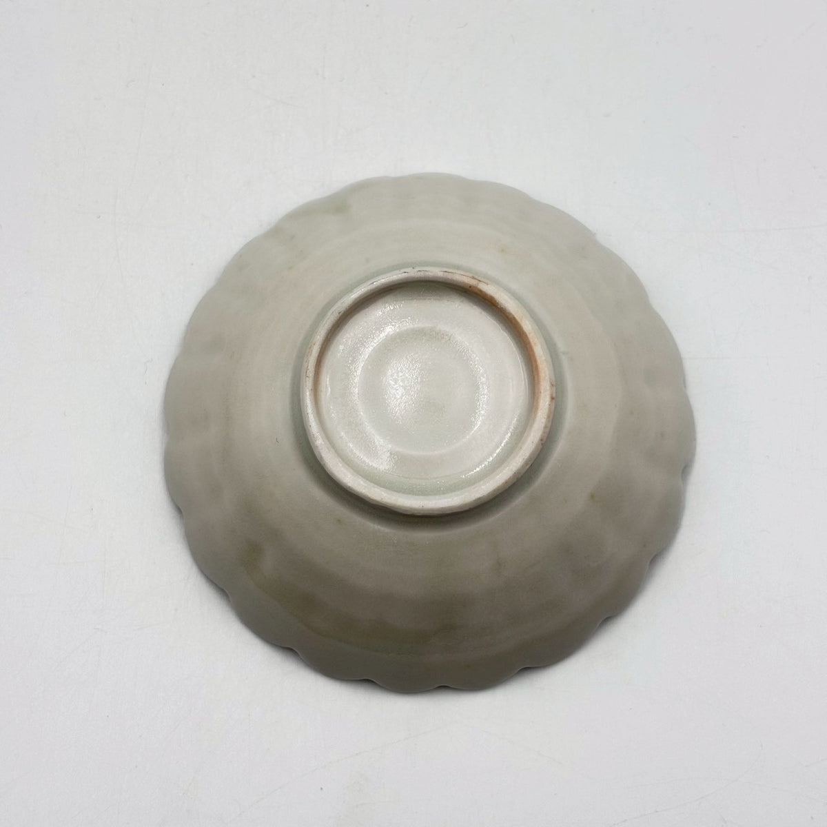 灰青釉 菊小鉢｜jiucasca 前田 麻美 – nokaze｜陶器、和食器、うつわの通販