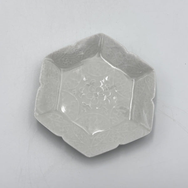 灰青釉 花七宝六角豆皿｜jiucasca 前田 麻美 – nokaze｜陶器、和食器