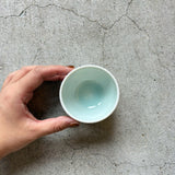青白磁雫　ぐい呑み【小林哲也2-1】