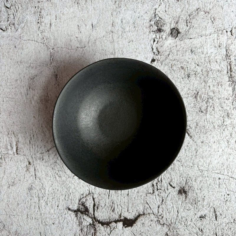 作家　飛松灯器　茶碗　黒