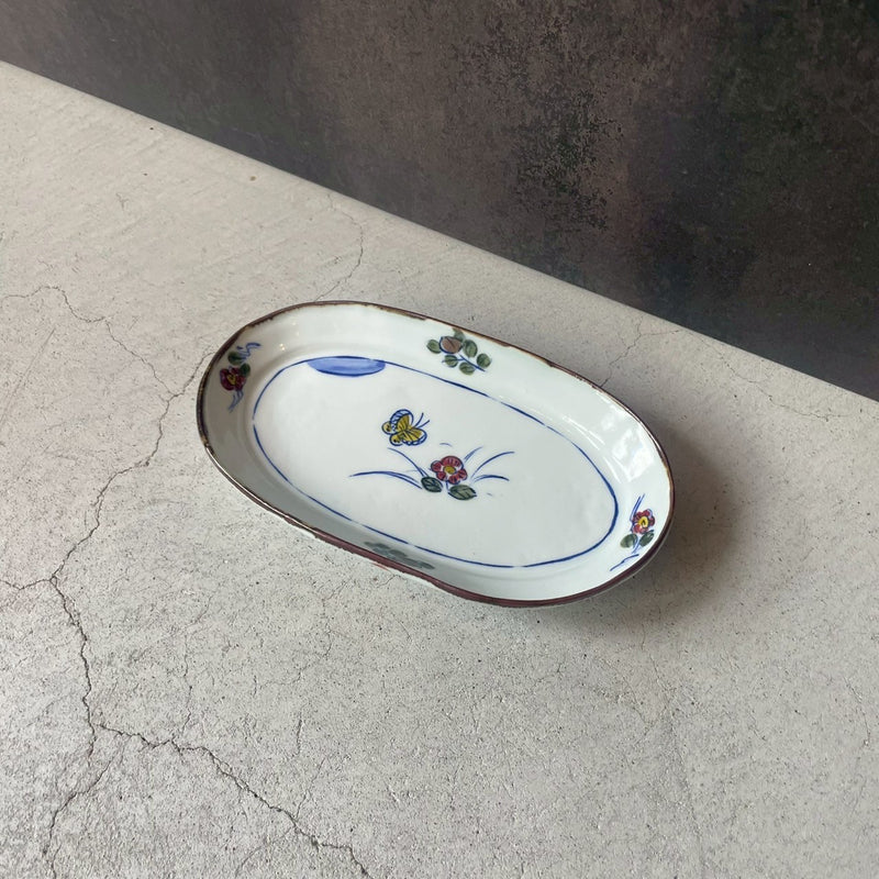 Oval plate (butterfly) | TATA Pottery